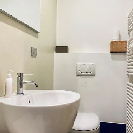 Apartment Verona アパート *